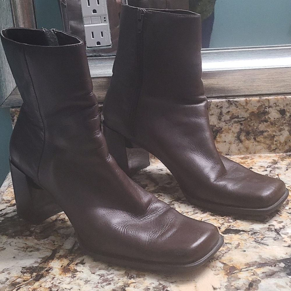 Y2K NINE WEST Booties